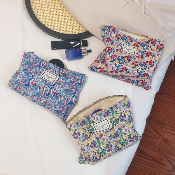 cosmetic bag temperament dark brocade cotton make-up hand storage middle soft zipper spring style bags & cases
cosmetic bag temperament dark brocade cotton make-up hand storage middle soft zipper spring style bags & cases