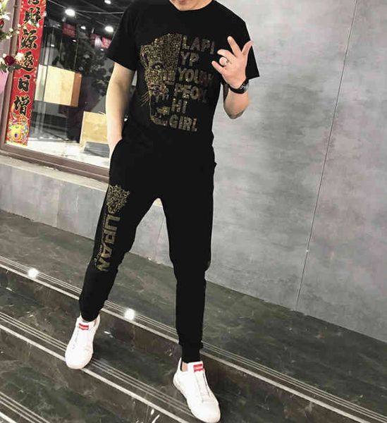 men's tracksuits training assemblies of the men spring summer sports suit men's fashionable clothes two pieces together with upper, Gray
men's tracksuits training assemblies of the men spring summer sports suit men's fashionable clothes two pieces together with upper, Gray