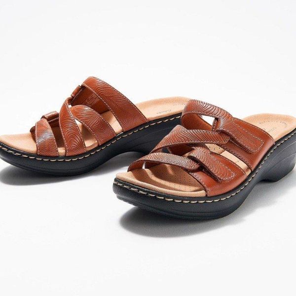 sandals fashion summer outdoor round head women's open toes non-slip massage slope heel slippers large size 35~43, Black
sandals fashion summer outdoor round head women's open toes non-slip massage slope heel slippers large size 35~43, Black