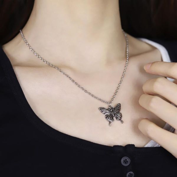 pendant necklaces south korea ins modern dark butterfly choker necklace retro old style cool girl bungee clavicle chain female tide, Silver
pendant necklaces south korea ins modern dark butterfly choker necklace retro old style cool girl bungee clavicle chain female tide, Silver