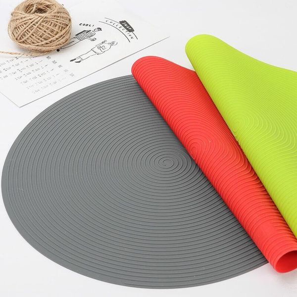 round silicone heat insulation pad table mat mats pads plastic placemat non-slip coffee tea place kitchen decora &
round silicone heat insulation pad table mat mats pads plastic placemat non-slip coffee tea place kitchen decora &
