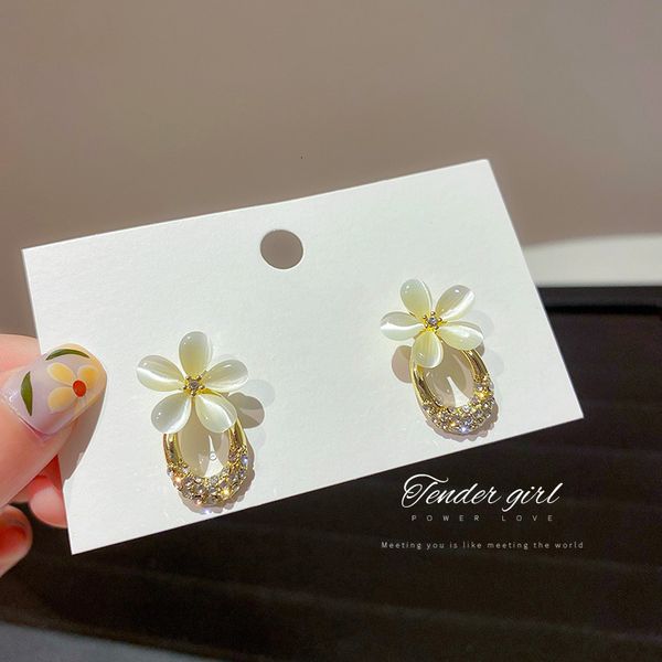 925 silver needle inlaid diamond cat's eye stone flower earrings japanese and fashion style simple forest earrings fashion personality, Golden;silver
925 silver needle inlaid diamond cat's eye stone flower earrings japanese and fashion style simple forest earrings fashion personality, Golden;silver