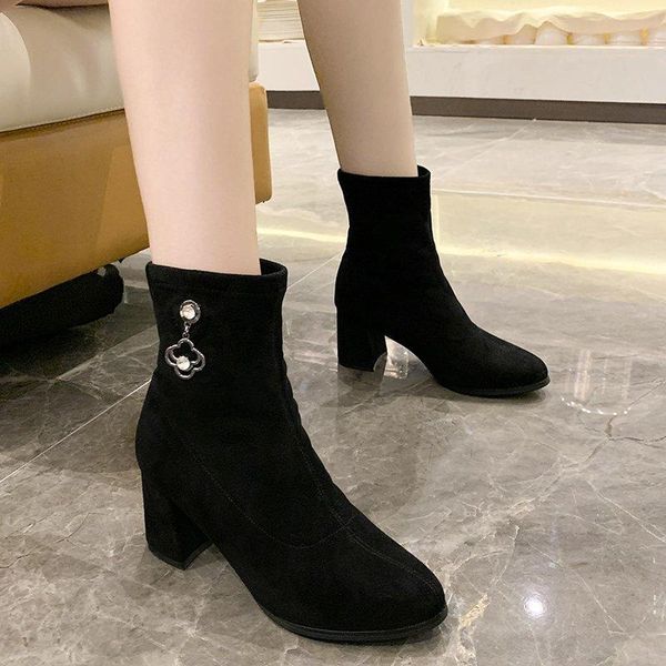 boots 2021 women's shoes fashion ladies short winter suede black spring and autumn q13-72
boots 2021 women's shoes fashion ladies short winter suede black spring and autumn q13-72