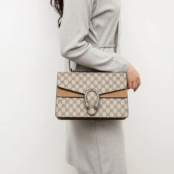 2022 lady shopping shoulder bags fashion handbags women totes cross body half moon luxury genuine leather classic retro purse wallets handle
2022 lady shopping shoulder bags fashion handbags women totes cross body half moon luxury genuine leather classic retro purse wallets handle