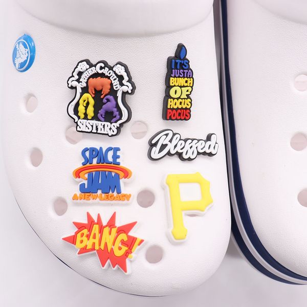 wholesale moq 100pcs+ english letters blessed bang shoe charm part decorations shoes accessories jibz for croc charms clog backpack wristban, White;pink
wholesale moq 100pcs+ english letters blessed bang shoe charm part decorations shoes accessories jibz for croc charms clog backpack wristban, White;pink