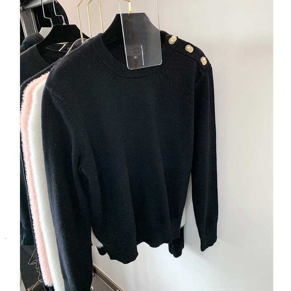 women's sweaters white cashmere sweater black female winter wool collar gold buttons elegant track design xax4, White;black
women's sweaters white cashmere sweater black female winter wool collar gold buttons elegant track design xax4, White;black