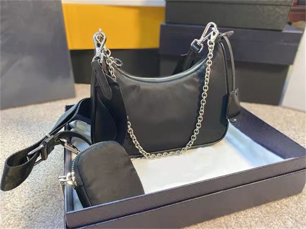 wholesale nylon leather hobo shoulder bag for women chest pack lady tote chains handbags presbyopic purse messenger bags handbag canvas
wholesale nylon leather hobo shoulder bag for women chest pack lady tote chains handbags presbyopic purse messenger bags handbag canvas