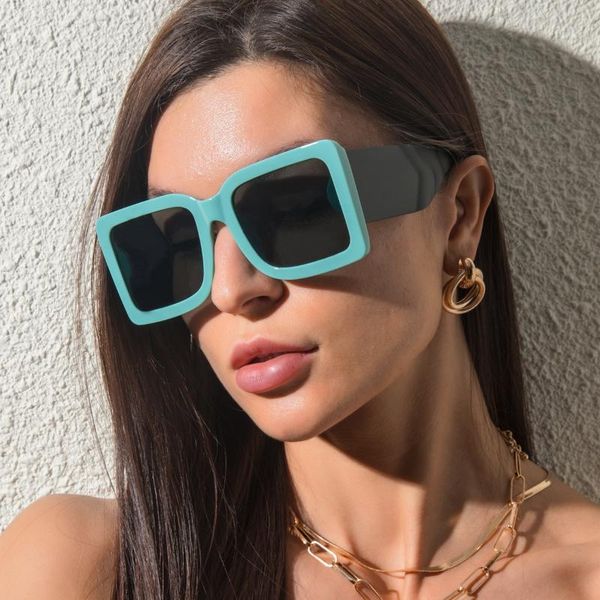 sunglasses 2021 european and american trend l square men women personality wide-legged hit color glasses, White;black
sunglasses 2021 european and american trend l square men women personality wide-legged hit color glasses, White;black