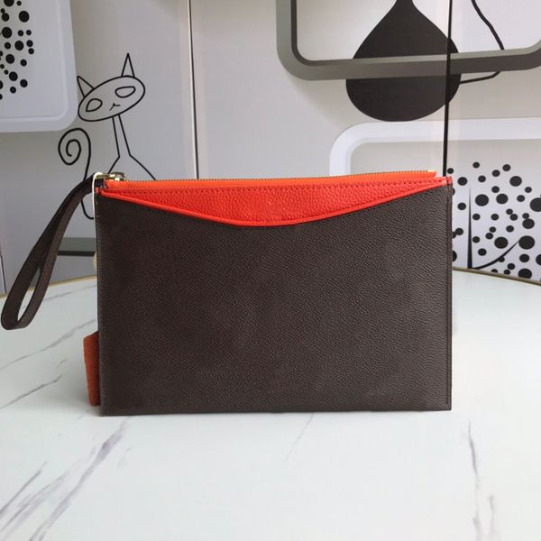 fashion flowers designer wallets woman toilet pouch cosmetic cases luxurys men women leather bags classic m62048-2, Red;black
fashion flowers designer wallets woman toilet pouch cosmetic cases luxurys men women leather bags classic m62048-2, Red;black