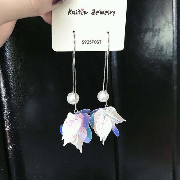 design of 925 silver needle earrings for little fresh fairy, Golden;silver 
design of 925 silver needle earrings for little fresh fairy, Golden;silver