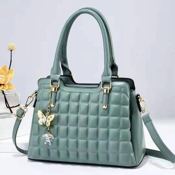 evening bags women's bag 2021 korean style sweet fashion one shoulder messenger handbag1
evening bags women's bag 2021 korean style sweet fashion one shoulder messenger handbag1