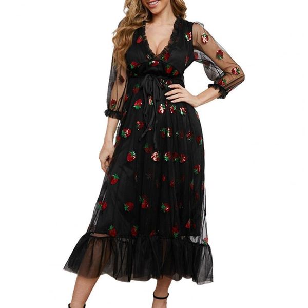casual dresses 2021 women formal dress sequins strawberry pattern ruffles patchwork v neck lace net yarn wedding vestidos, Black;gray
casual dresses 2021 women formal dress sequins strawberry pattern ruffles patchwork v neck lace net yarn wedding vestidos, Black;gray