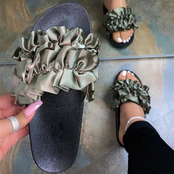 special satin flower style band big size 43 thick sole round open toe women platform slippers summer sandals ladies slides shoes, Black
special satin flower style band big size 43 thick sole round open toe women platform slippers summer sandals ladies slides shoes, Black