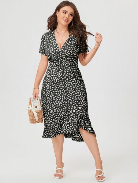 plus ditsy floral surplice front ruffle hem dress 02mo#, Black 
plus ditsy floral surplice front ruffle hem dress 02mo#, Black