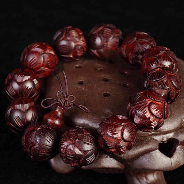 chinese style products natural small leaf red sandalwood carved lotus bead buddha bracelet seiko old material shun wen high oil bucket men&#
chinese style products natural small leaf red sandalwood carved lotus bead buddha bracelet seiko old material shun wen high oil bucket men&#