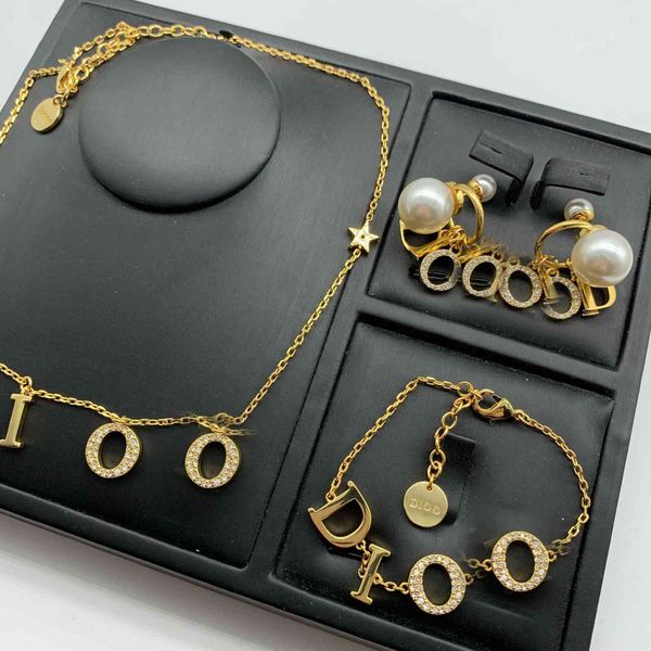 letter pearl earrings women's net red personality clavicle chain necklace women, Golden
letter pearl earrings women's net red personality clavicle chain necklace women, Golden