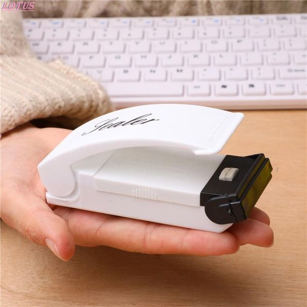 bag clips 1pc electric durable practical hand press plastic mini sealing tools home storage sale
bag clips 1pc electric durable practical hand press plastic mini sealing tools home storage sale