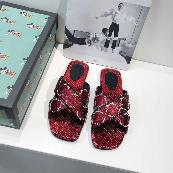 2021 women slippers clip toe woman sandals casual female flats slides beach footwear new flip flops ladies fashion size35-42, Black
2021 women slippers clip toe woman sandals casual female flats slides beach footwear new flip flops ladies fashion size35-42, Black