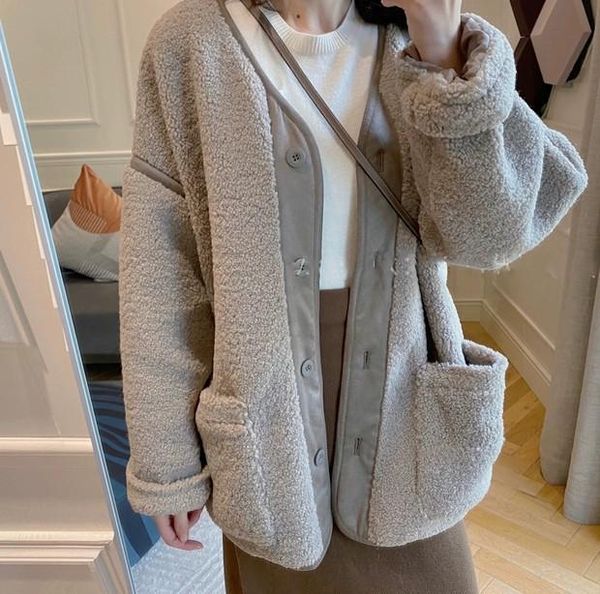 women's wool & blends 2021 women coat autumn and winter loose korean lamb round neck all-match fur, Black
women's wool & blends 2021 women coat autumn and winter loose korean lamb round neck all-match fur, Black