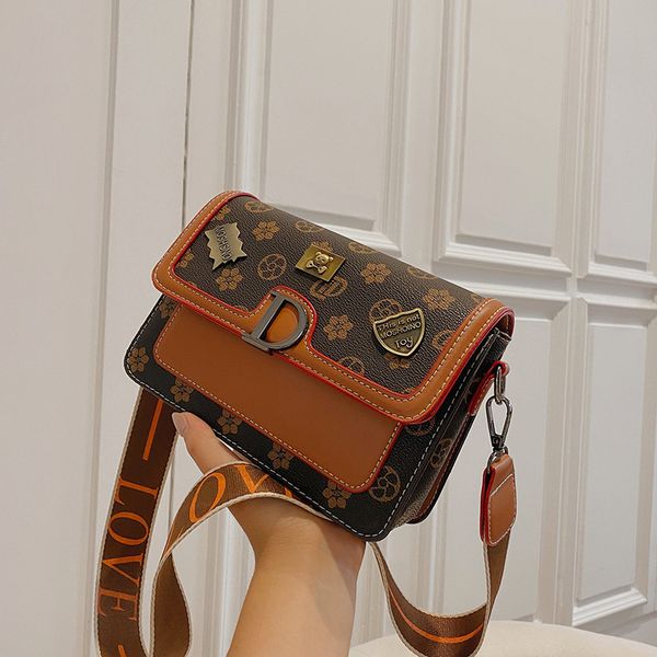 new women's bags 2021 new bags design sense female 2021 autumn new fashion letter single net shoulder belt messenger small square bag
new women's bags 2021 new bags design sense female 2021 autumn new fashion letter single net shoulder belt messenger small square bag