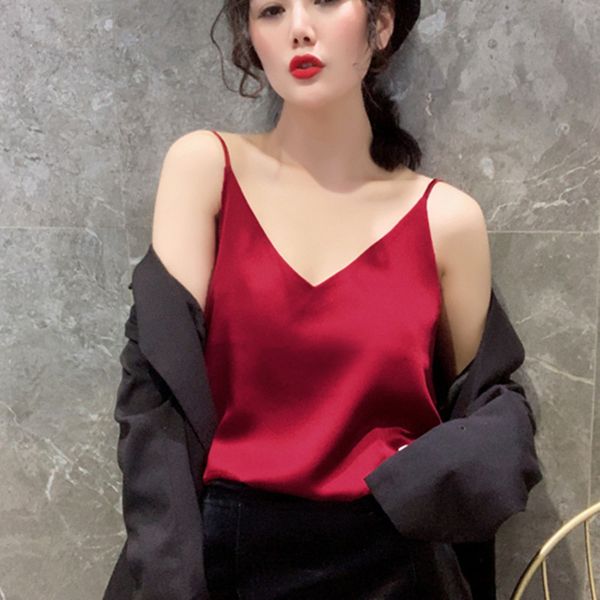 korean silk women satin tank woman v-neck solid s tees plus size sleeveless white summer black 210427
korean silk women satin tank woman v-neck solid s tees plus size sleeveless white summer black 210427