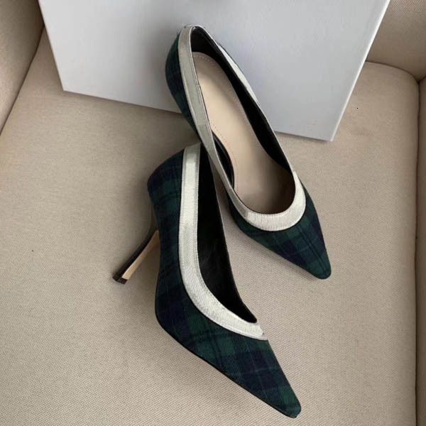 sandals classic mid heeled boat shoes designer leather occupation high heels shoes round head metal button woman dress large size, Black
sandals classic mid heeled boat shoes designer leather occupation high heels shoes round head metal button woman dress large size, Black