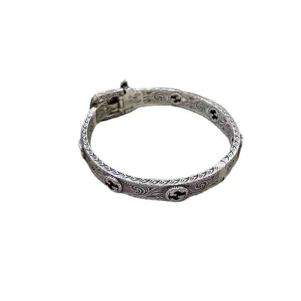 s925 silver old bracelet with antique pattern and interlocking hollow out for men women exclusive design jewel, Golden;silver
s925 silver old bracelet with antique pattern and interlocking hollow out for men women exclusive design jewel, Golden;silver