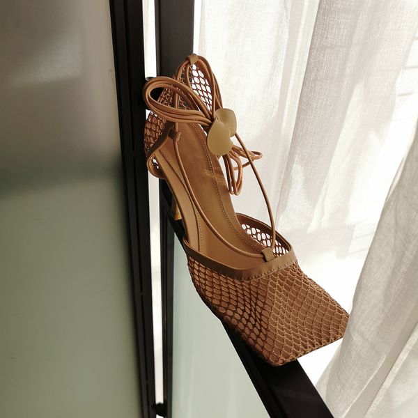 2021ss women sandals with high heels 4 colors sandal weave girl shoes arrivel luxury designer platform slides lady flip flops with original, Black
2021ss women sandals with high heels 4 colors sandal weave girl shoes arrivel luxury designer platform slides lady flip flops with original, Black