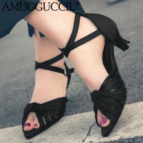 plus big size 28-52 black white red yellow buckle fashion mid heel summer female lady women latin sandals l1040
plus big size 28-52 black white red yellow buckle fashion mid heel summer female lady women latin sandals l1040