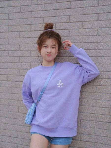 ml + korean chao brand women's back printed round neck sweater men's and lovers loose long sleeve tide 08185, Black
ml + korean chao brand women's back printed round neck sweater men's and lovers loose long sleeve tide 08185, Black