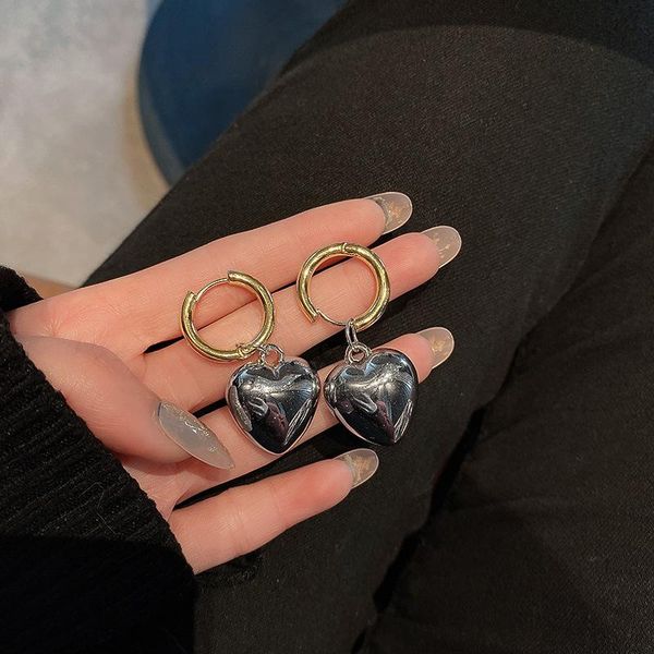 hoop & huggie minimalist gold color solid love heart pendant earrings street style fashion vintage statement jewelry wholesale, Golden;silver
hoop & huggie minimalist gold color solid love heart pendant earrings street style fashion vintage statement jewelry wholesale, Golden;silver