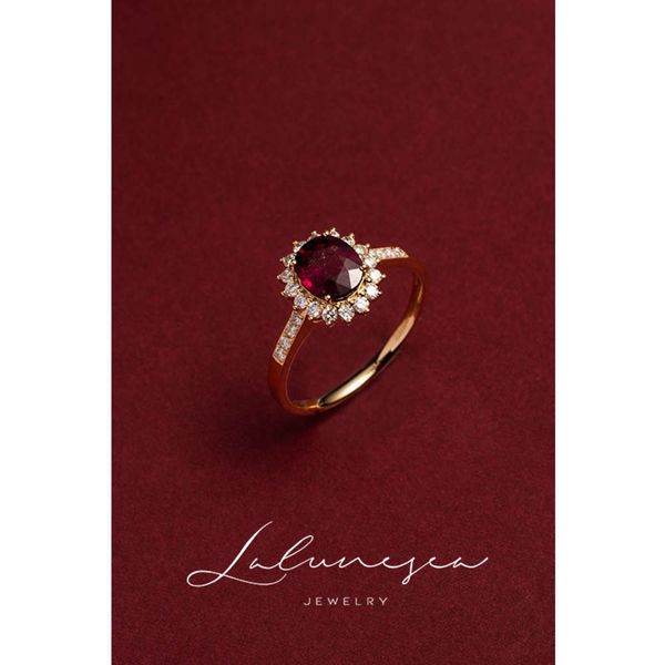 s925 sterling silver ring plated with 18k gold red zircon silver for new year gift, Black
s925 sterling silver ring plated with 18k gold red zircon silver for new year gift, Black