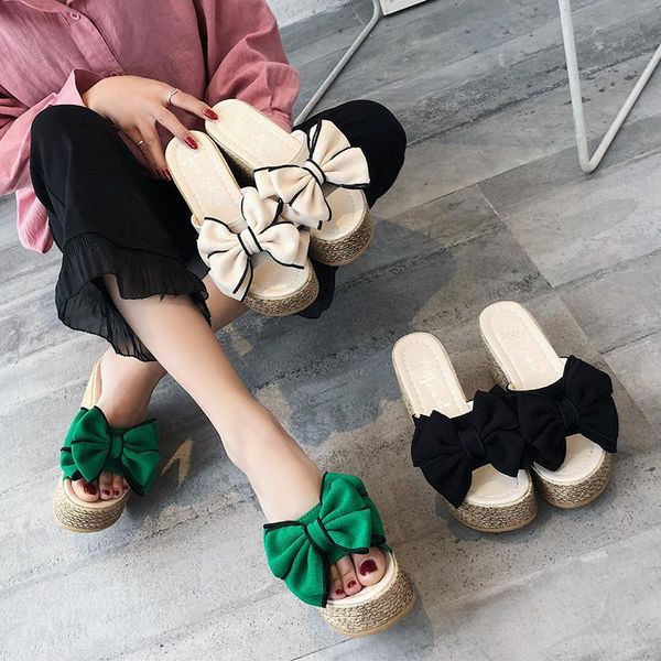 slippers 2021 female summer sponge cake with thick bottom casual sandals korean wild bow women's beach and, Black
slippers 2021 female summer sponge cake with thick bottom casual sandals korean wild bow women's beach and, Black