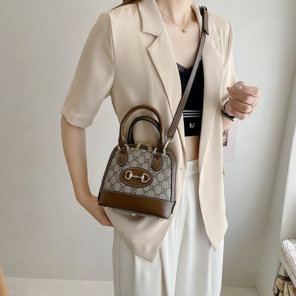 70% off exclusive winter new single shoulder bag synthetic leather brown small pu zipper single shoulder messenger
70% off exclusive winter new single shoulder bag synthetic leather brown small pu zipper single shoulder messenger