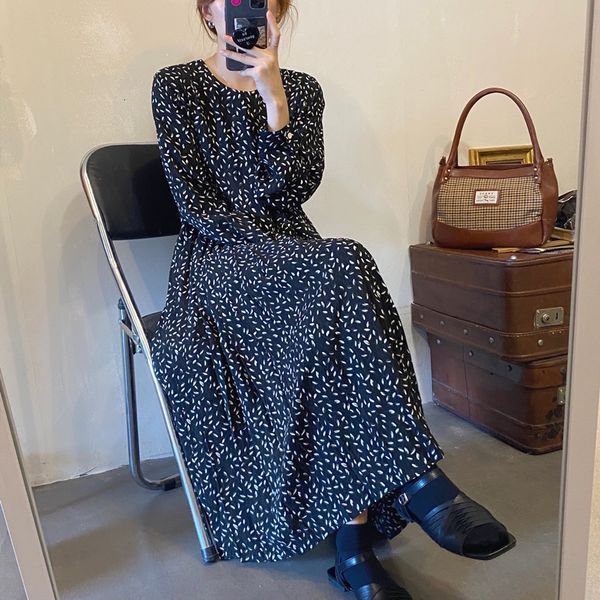 dresses koren style floral es retro thin feminine long sleeves high qualitity female vestidoes, Black;gray
dresses koren style floral es retro thin feminine long sleeves high qualitity female vestidoes, Black;gray