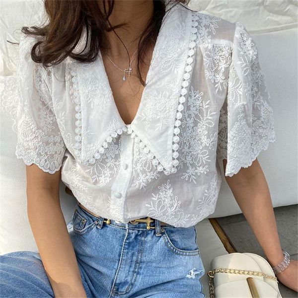women's blouses & shirts 2021 design white gentle embroidery florals summer ol loose femme chic women korean office lady
women's blouses & shirts 2021 design white gentle embroidery florals summer ol loose femme chic women korean office lady