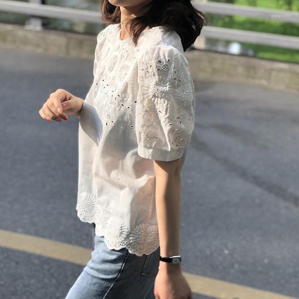 women's blouses & shirts retro french puff sleeve short sweet little fragrance openwork lace shirt female design niche, White
women's blouses & shirts retro french puff sleeve short sweet little fragrance openwork lace shirt female design niche, White
