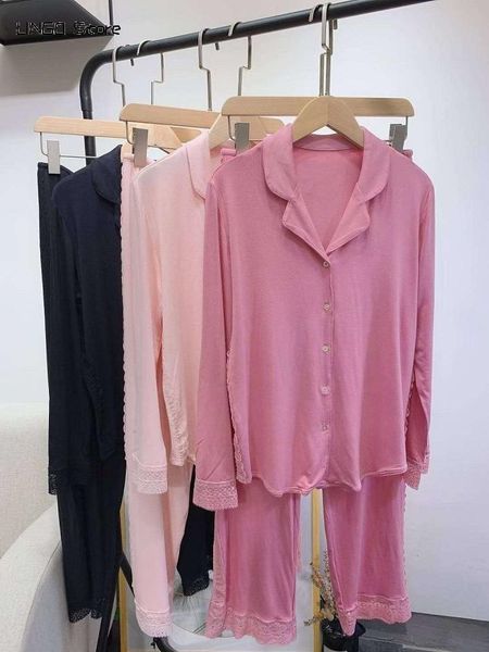the autumn and winter long-sleeved pajama suit, comfortable modal fabric, soft lace solid color home service suit sleepwear women's, Black;red
the autumn and winter long-sleeved pajama suit, comfortable modal fabric, soft lace solid color home service suit sleepwear women's, Black;red