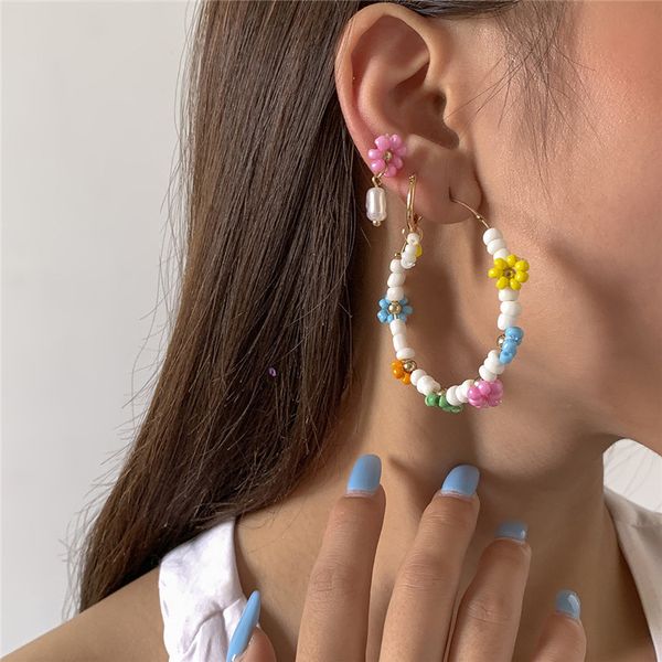 european colorful daisy flower beaded earrings hoop geometric imitation pearl ear buckle women copper gold ethnic style stud earring jewelry, Golden;silver
european colorful daisy flower beaded earrings hoop geometric imitation pearl ear buckle women copper gold ethnic style stud earring jewelry, Golden;silver
