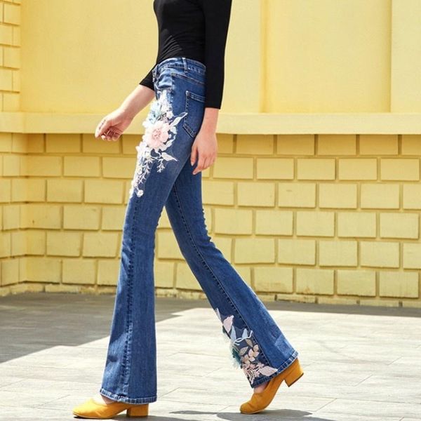 women's jeans streetwear embroidery flare women spring high waist bell-bottomed pants office ladies slim beading denim trousers, Blue
women's jeans streetwear embroidery flare women spring high waist bell-bottomed pants office ladies slim beading denim trousers, Blue
