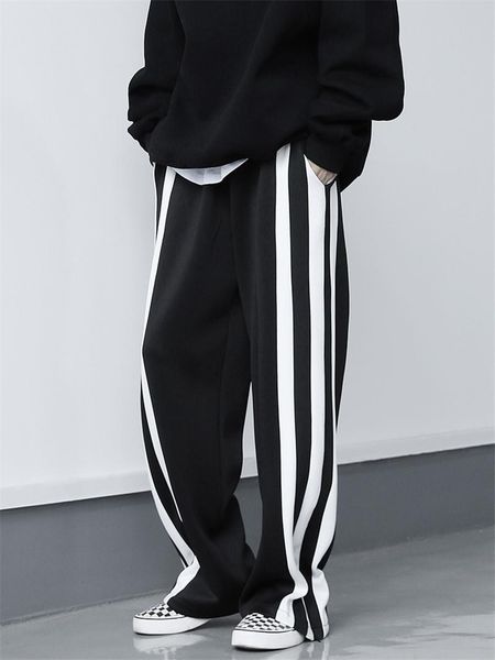 men's pants homemade black and white contrast color loose large size wide-leg casual sports trousers men women spring
men's pants homemade black and white contrast color loose large size wide-leg casual sports trousers men women spring