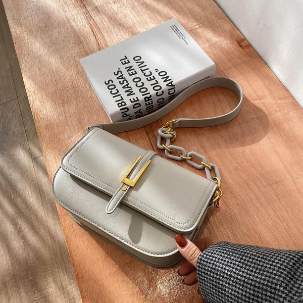 evening bags fashion small bag women's 2021 spring acrylic chain single shoulder square simple messenger handbags
evening bags fashion small bag women's 2021 spring acrylic chain single shoulder square simple messenger handbags