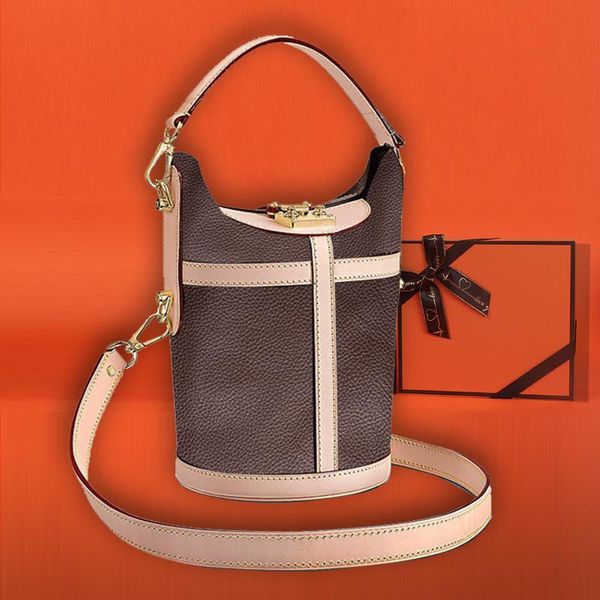 evening bags 2021 woman shoulder bag luxury designer brand handle duffle leather bucket crossbody fashion lady handbag
evening bags 2021 woman shoulder bag luxury designer brand handle duffle leather bucket crossbody fashion lady handbag
