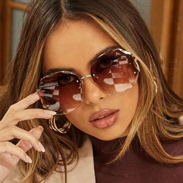 sunglasses metal curved temples rimless round women oversized pochromic glasses cut trimmed lens fashion sun eyewear, White;black
sunglasses metal curved temples rimless round women oversized pochromic glasses cut trimmed lens fashion sun eyewear, White;black