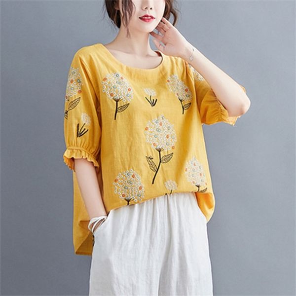summer arts style women short sleeve loose tee shirt femme floral embroidery cotton linen o-neck tshirt plus size m632 210512, White
summer arts style women short sleeve loose tee shirt femme floral embroidery cotton linen o-neck tshirt plus size m632 210512, White