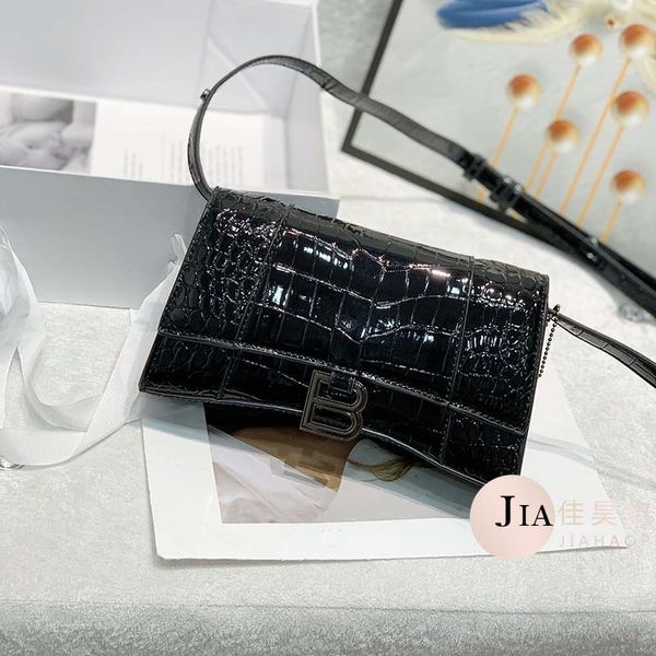 french niche women 2021 new crocodile hourglass bag fashion leather net red one shoulder crossbody home 4kvn tn2a
french niche women 2021 new crocodile hourglass bag fashion leather net red one shoulder crossbody home 4kvn tn2a