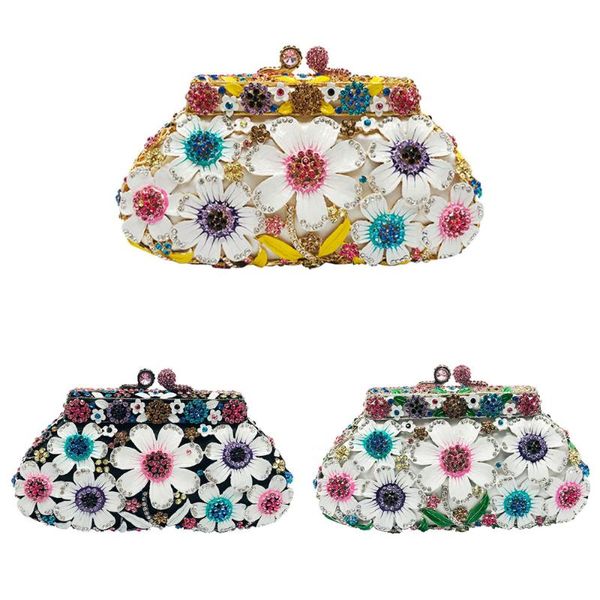 evening bags rose gold crystal clutch purse flower sequin metal chain messenger bag rhinestone dinner fashion summer handbags
evening bags rose gold crystal clutch purse flower sequin metal chain messenger bag rhinestone dinner fashion summer handbags