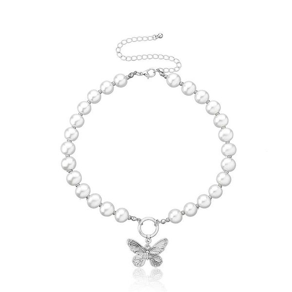 chokers european and american classic pearl necklace metal butterfly pendant choker neck chains luxury vintage round necklaces for women, Golden;silver
chokers european and american classic pearl necklace metal butterfly pendant choker neck chains luxury vintage round necklaces for women, Golden;silver