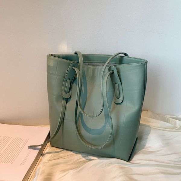 designer dinner baglarge green shoulder bag female luxury soft leather tote bag stone pattern handbags big size brand digner women shopper b
designer dinner baglarge green shoulder bag female luxury soft leather tote bag stone pattern handbags big size brand digner women shopper b