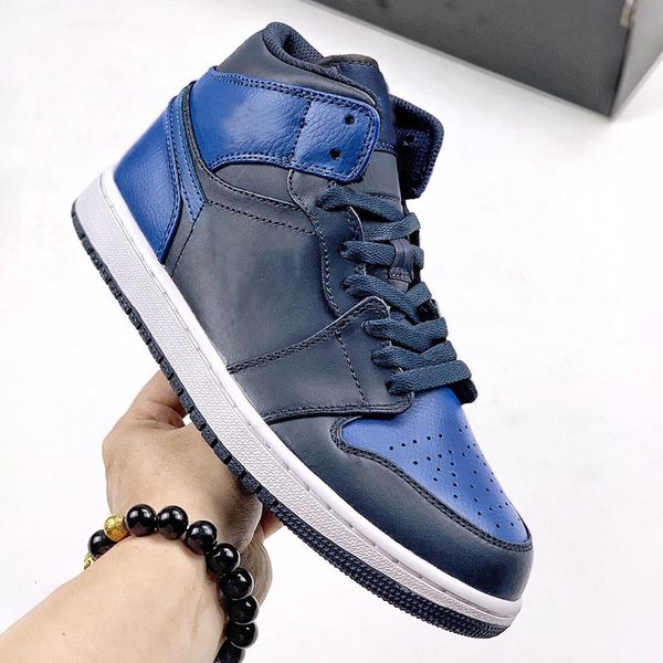 ketball shoes pine green high mid og 1s women banned chrome wings alternate think black toe court purple unc satin grey sneakers 22
ketball shoes pine green high mid og 1s women banned chrome wings alternate think black toe court purple unc satin grey sneakers 22